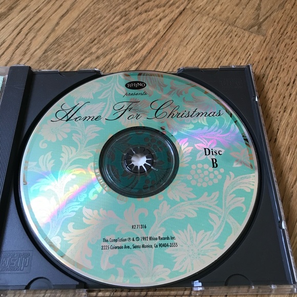 Bundle 3 for $10 Home for Christmas featuring various artists EUC - Picture 3 of 5